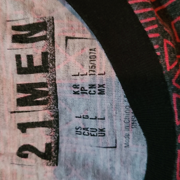 21 Men red - Picture 3 of 3